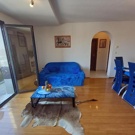 Iva Apartman Pula Exterior photo