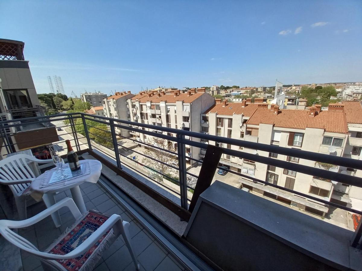 Iva Apartman Pula Exterior photo