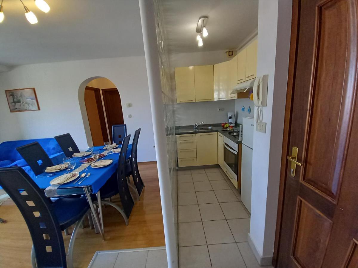 Iva Apartman Pula Exterior photo