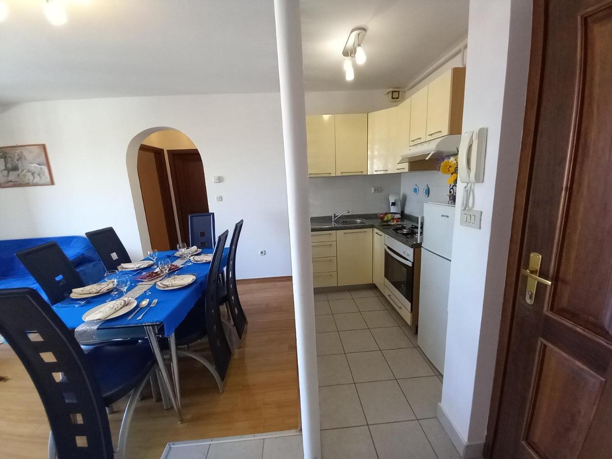 Iva Apartman Pula Exterior photo